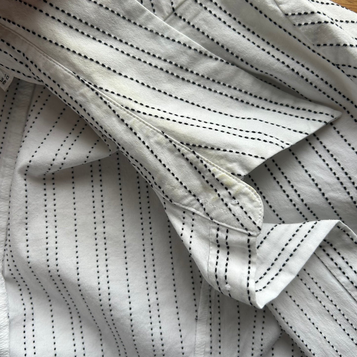 Striped Fitted Button-Up Blouse - XS/S