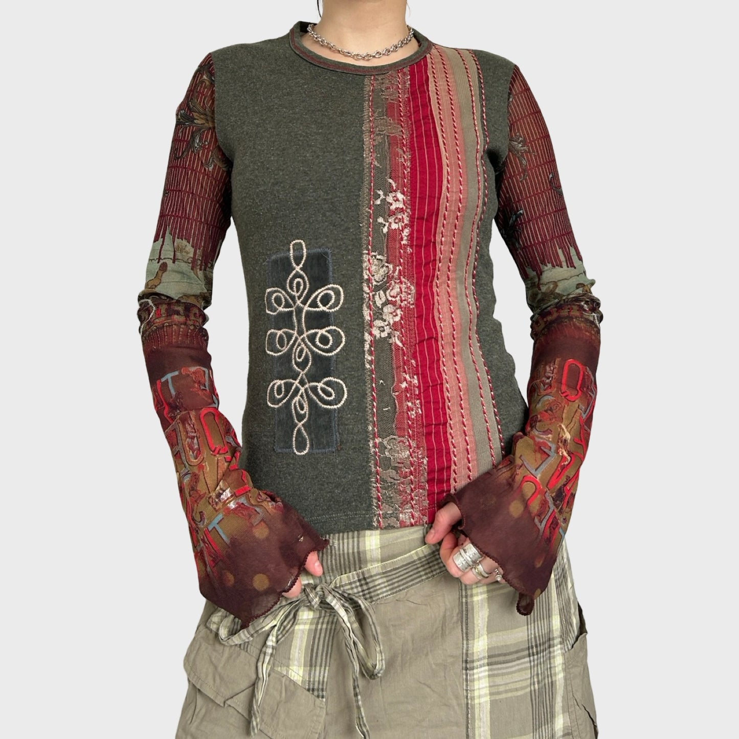 Save the Queen bi-material long sleeved top