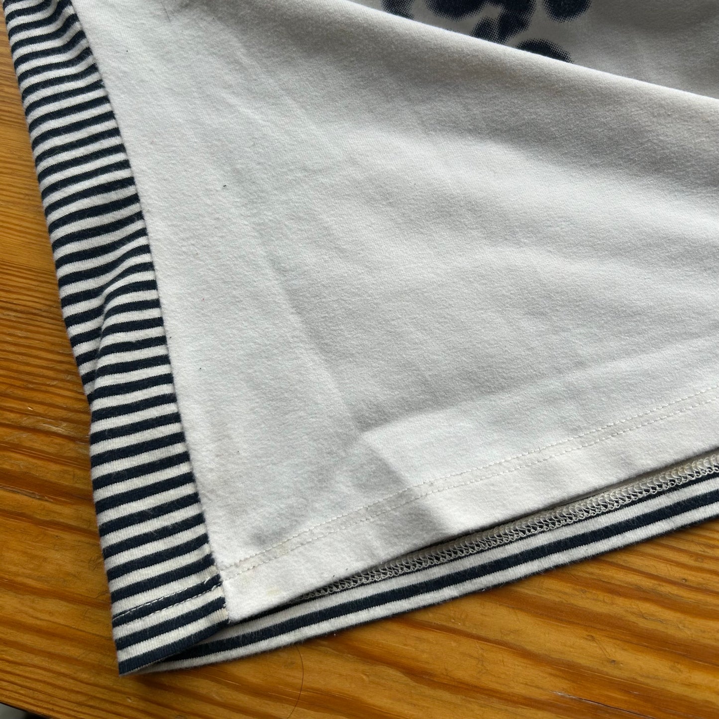 Save The Queen Bi-Material Graphic Stripe Top - S