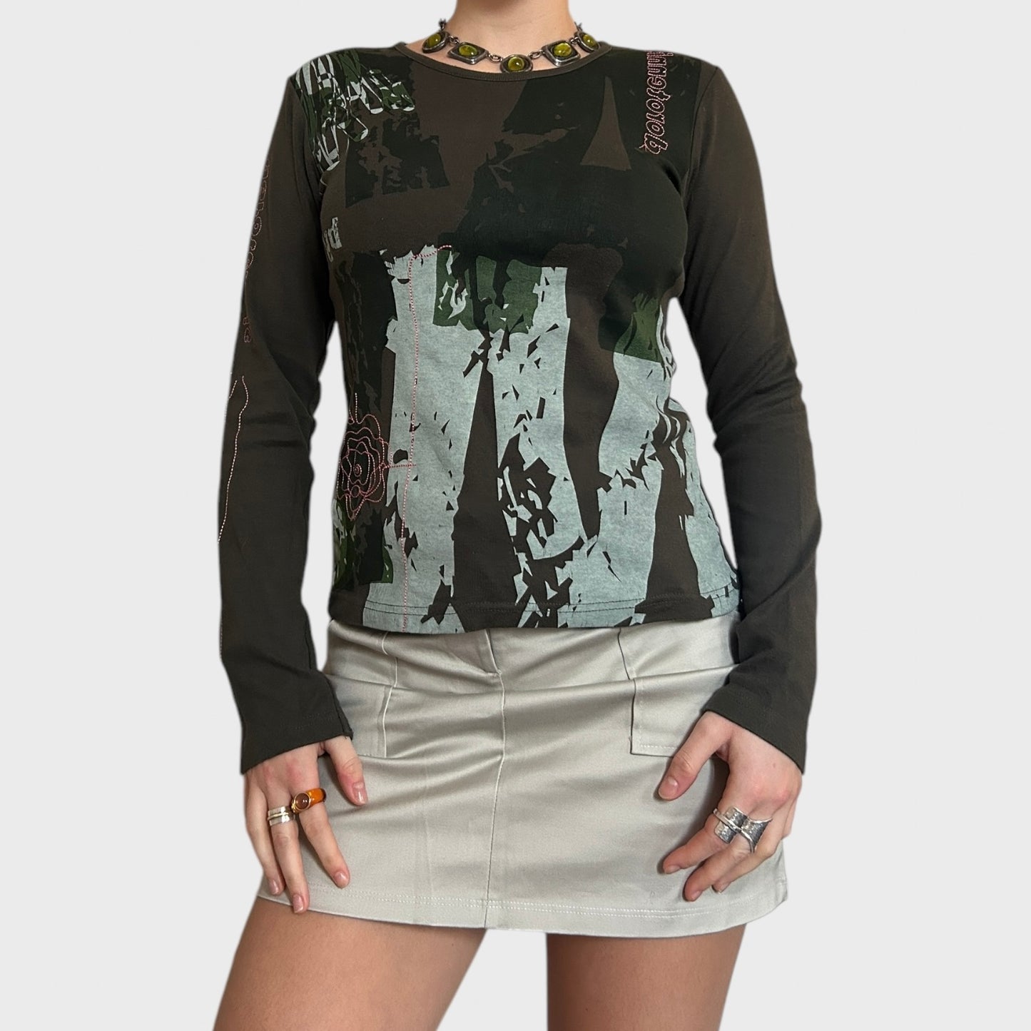 Vintage Graphic Long-Sleeved Top