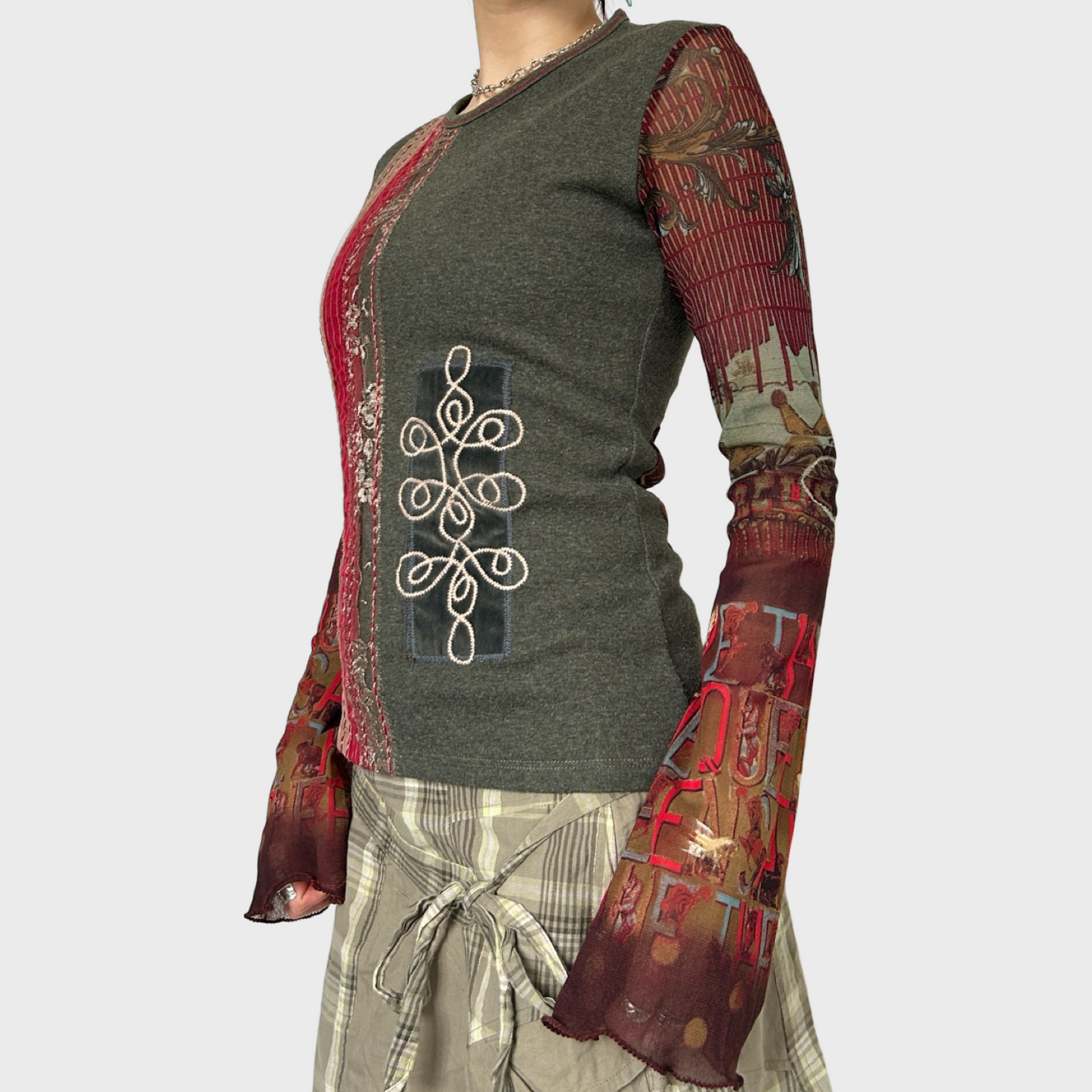 Save the Queen bi-material long sleeved top