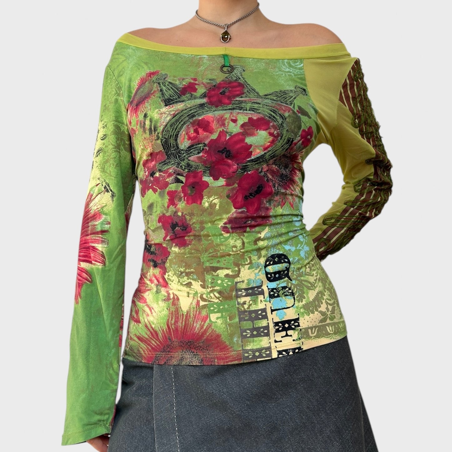 Save the Queen Graphic Mesh Top- L