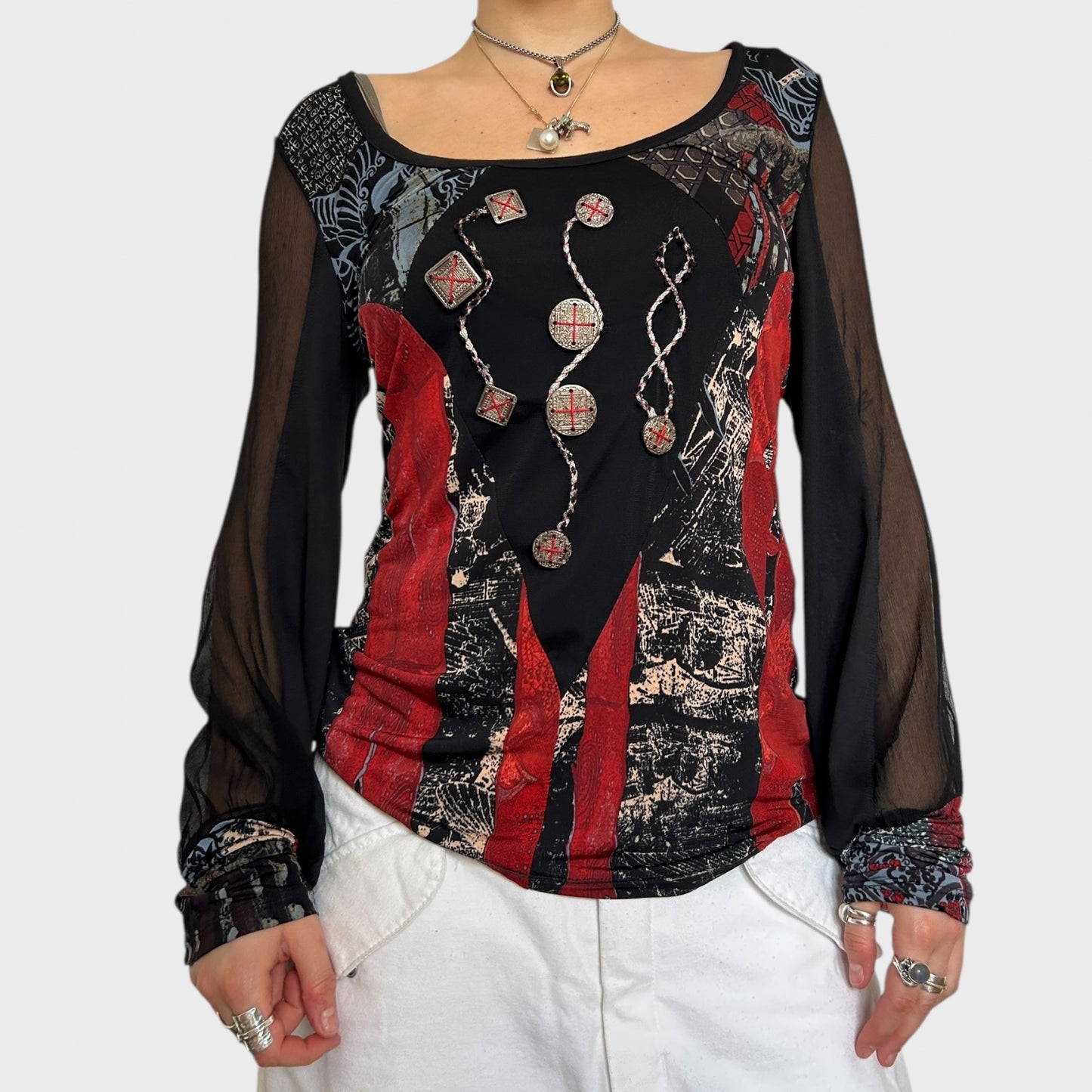 Save the Queen Graphic Top - Size S-L