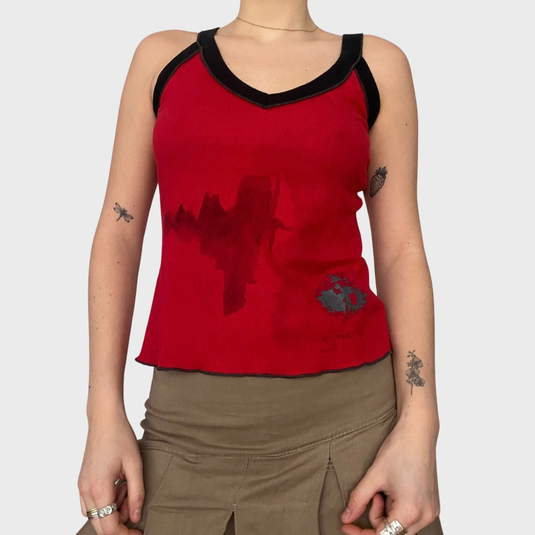 Cop Copine red top