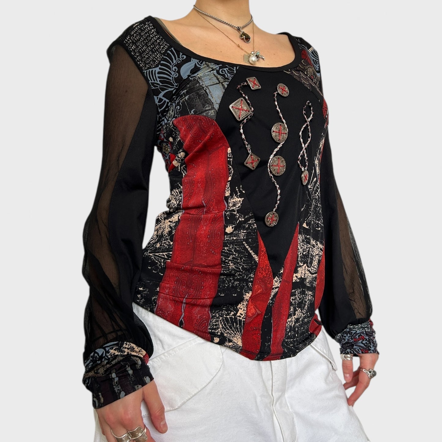 Save the Queen Graphic Top - Size S-L