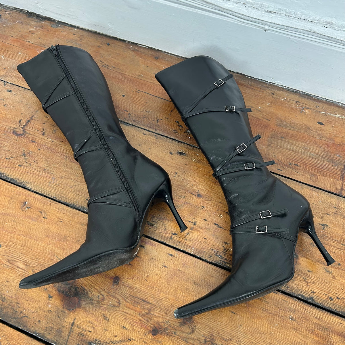 Vintage Black Leather Buckle Strap Pointed Heeled Boots - EUR 38