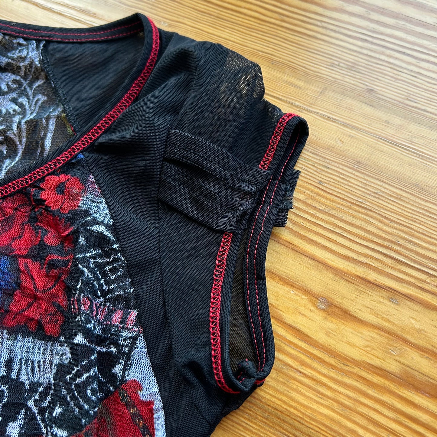 Save The Queen Red Graphic Mesh Short Sleeve Top - S