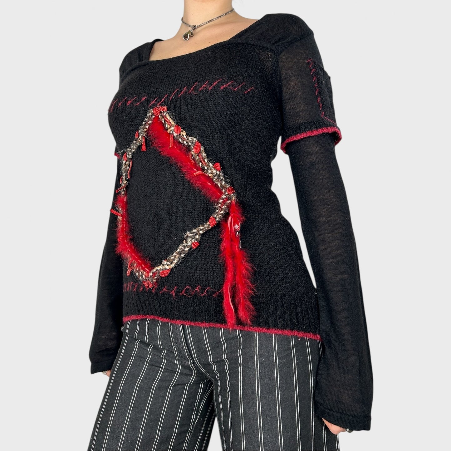 Save The Queen Graphic Jumper - M