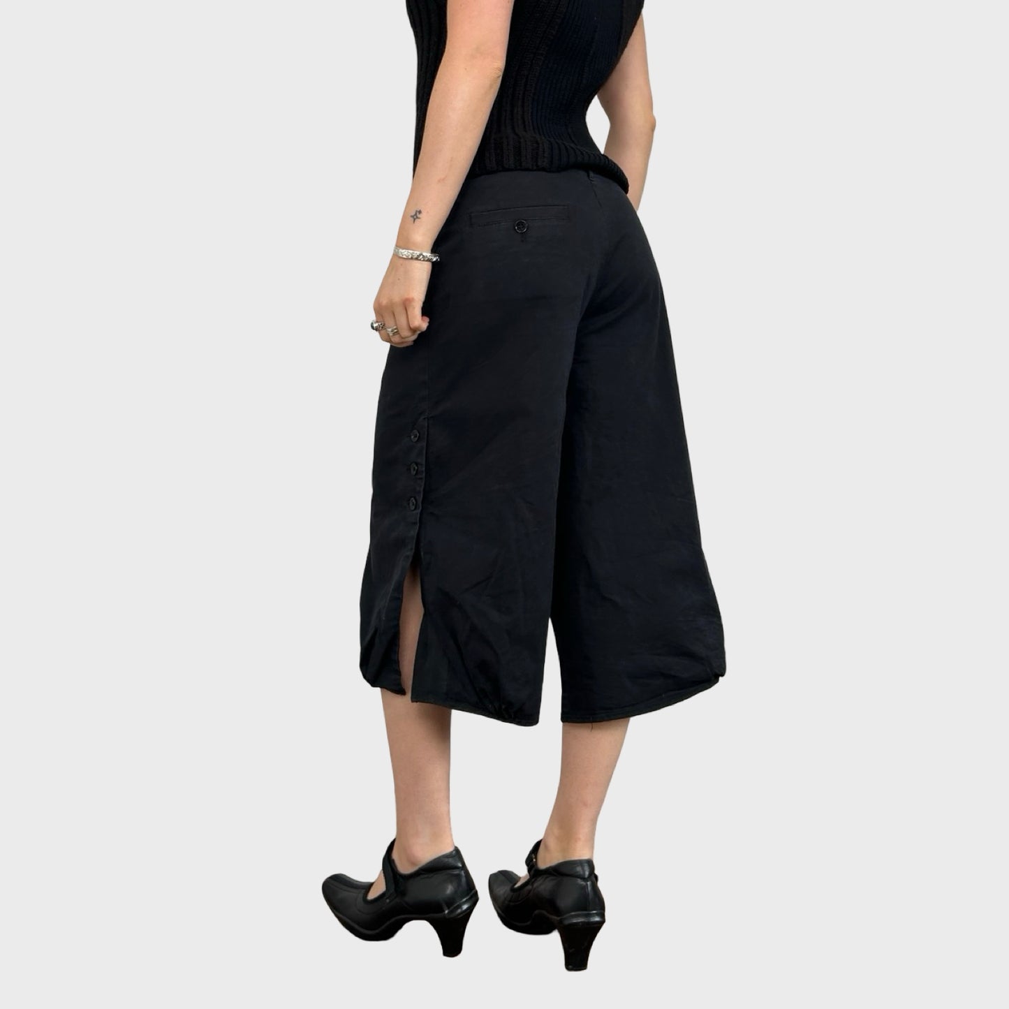 Cop Copine Wide Leg Button Capri Pants - L
