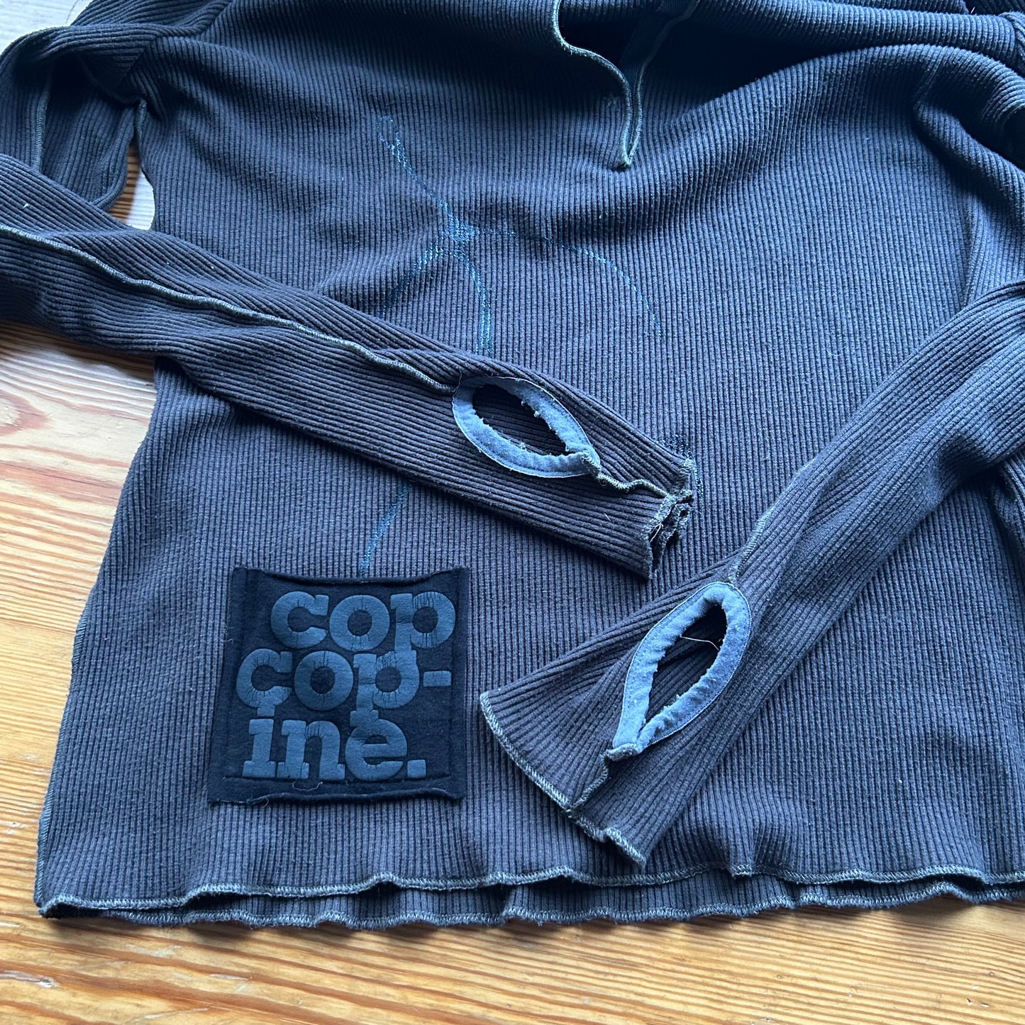 Cop Copine Grunge Long Sleeve with Thumb Holes - M/L