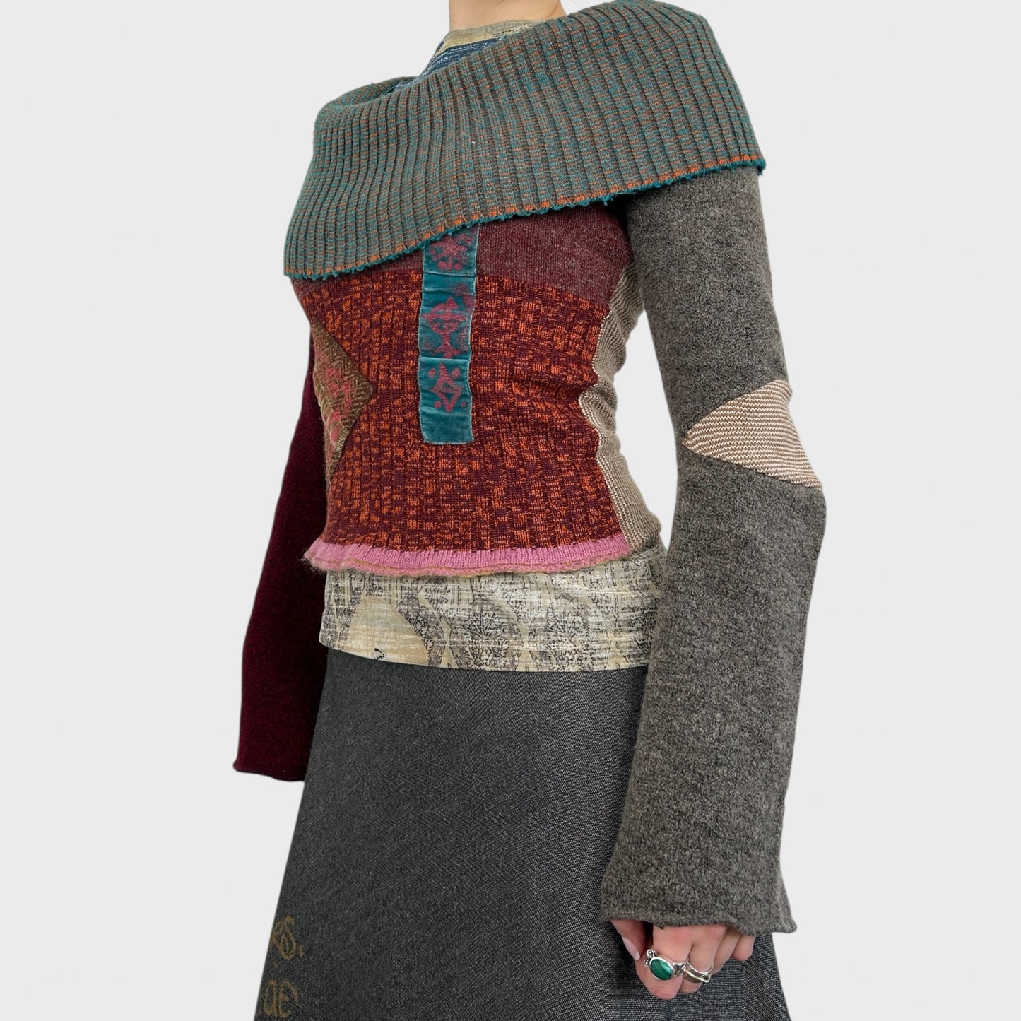 Save the Queen Off The Shoulder Graphic Print Jumper - XS/S