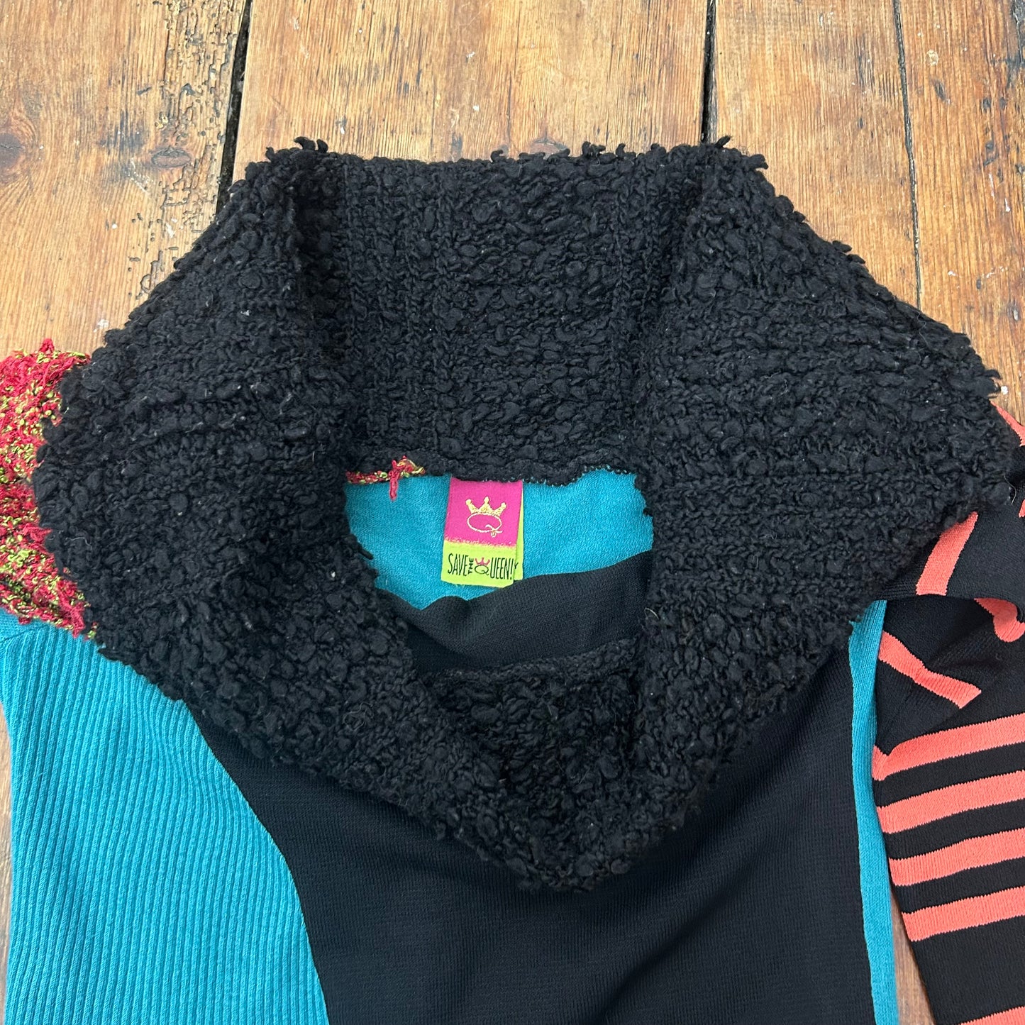 Save The Queen Graphic Off The Shoulder Jumper - S/M