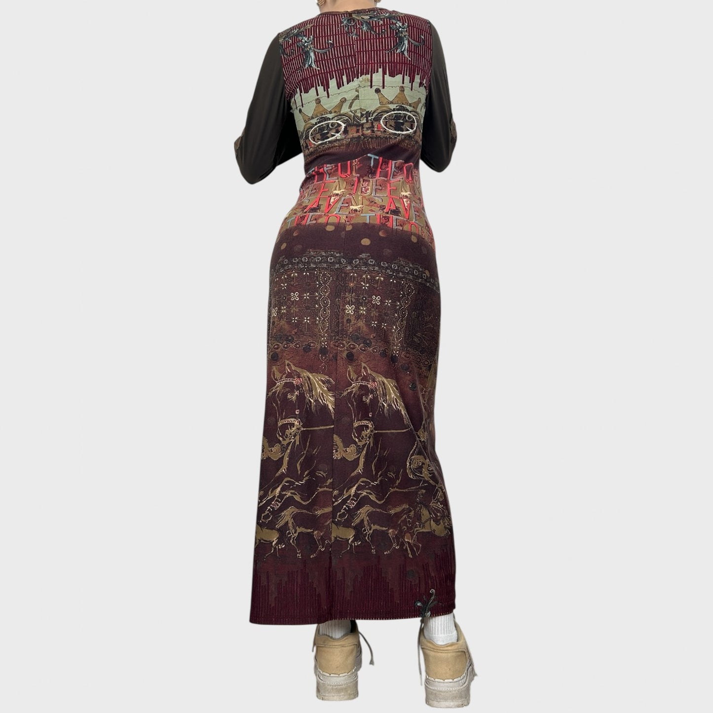 Save The Queen Graphic Print Maxi Dress - L