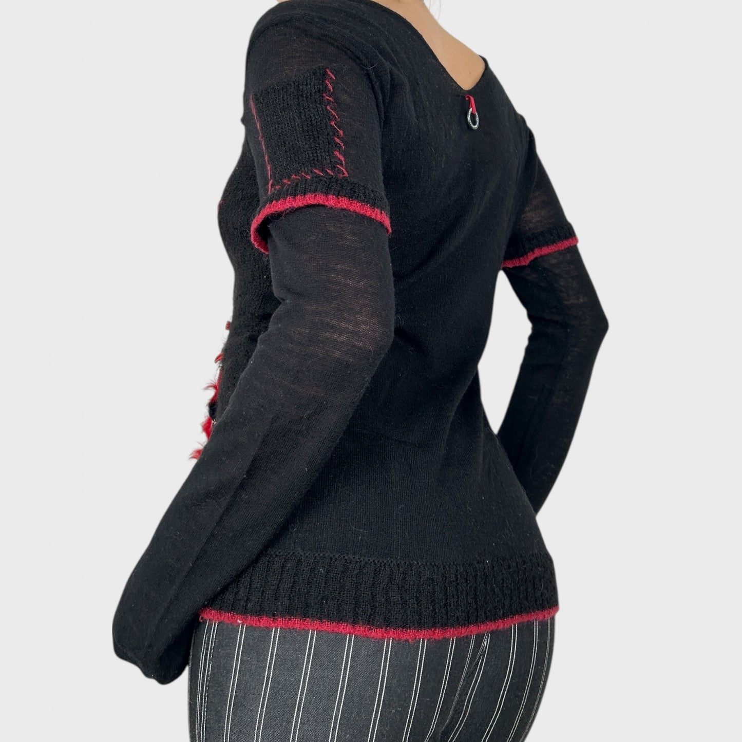 Save The Queen Graphic Jumper - M