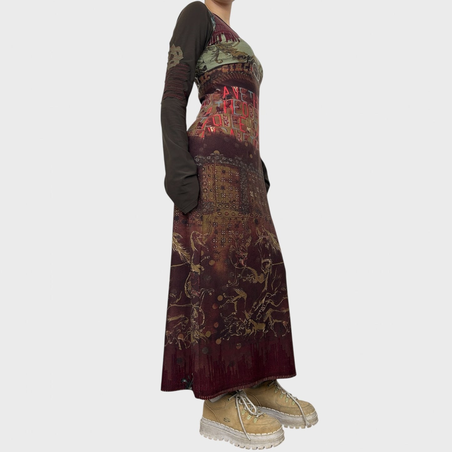 Save The Queen Graphic Print Maxi Dress - L