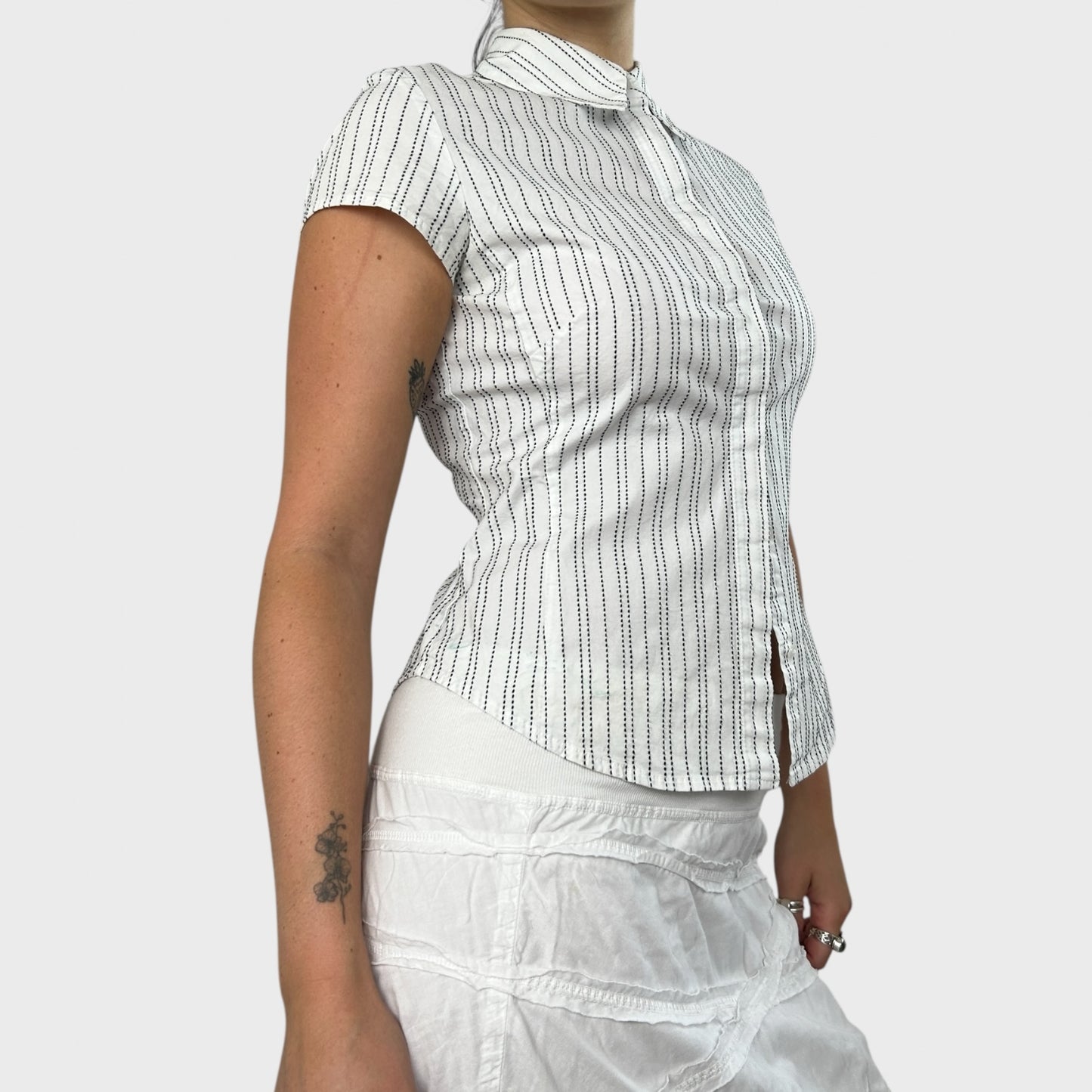 Striped Fitted Button-Up Blouse - XS/S