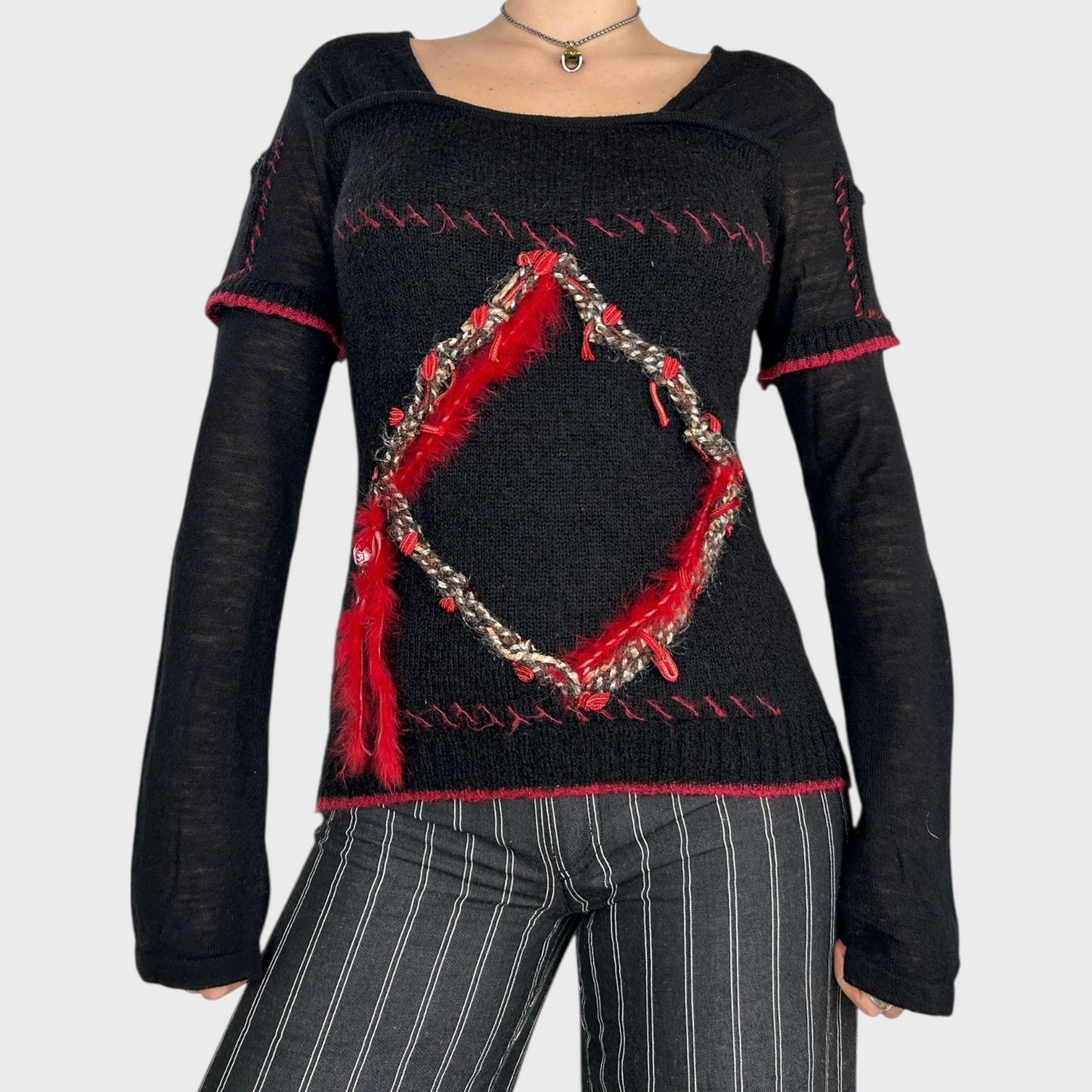 Save The Queen Graphic Jumper - M