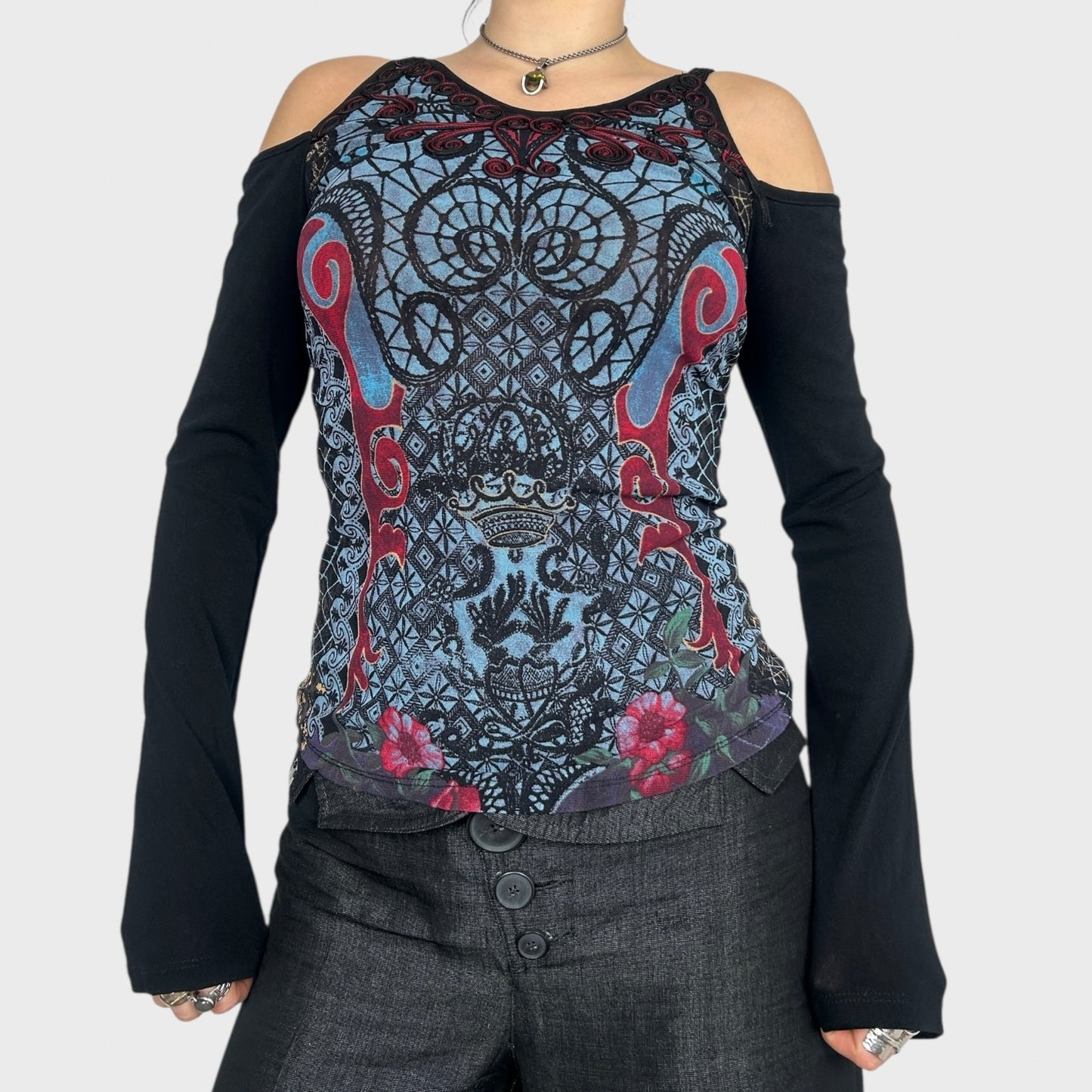 Save The Queen Graphic Mesh Long Sleeve - M