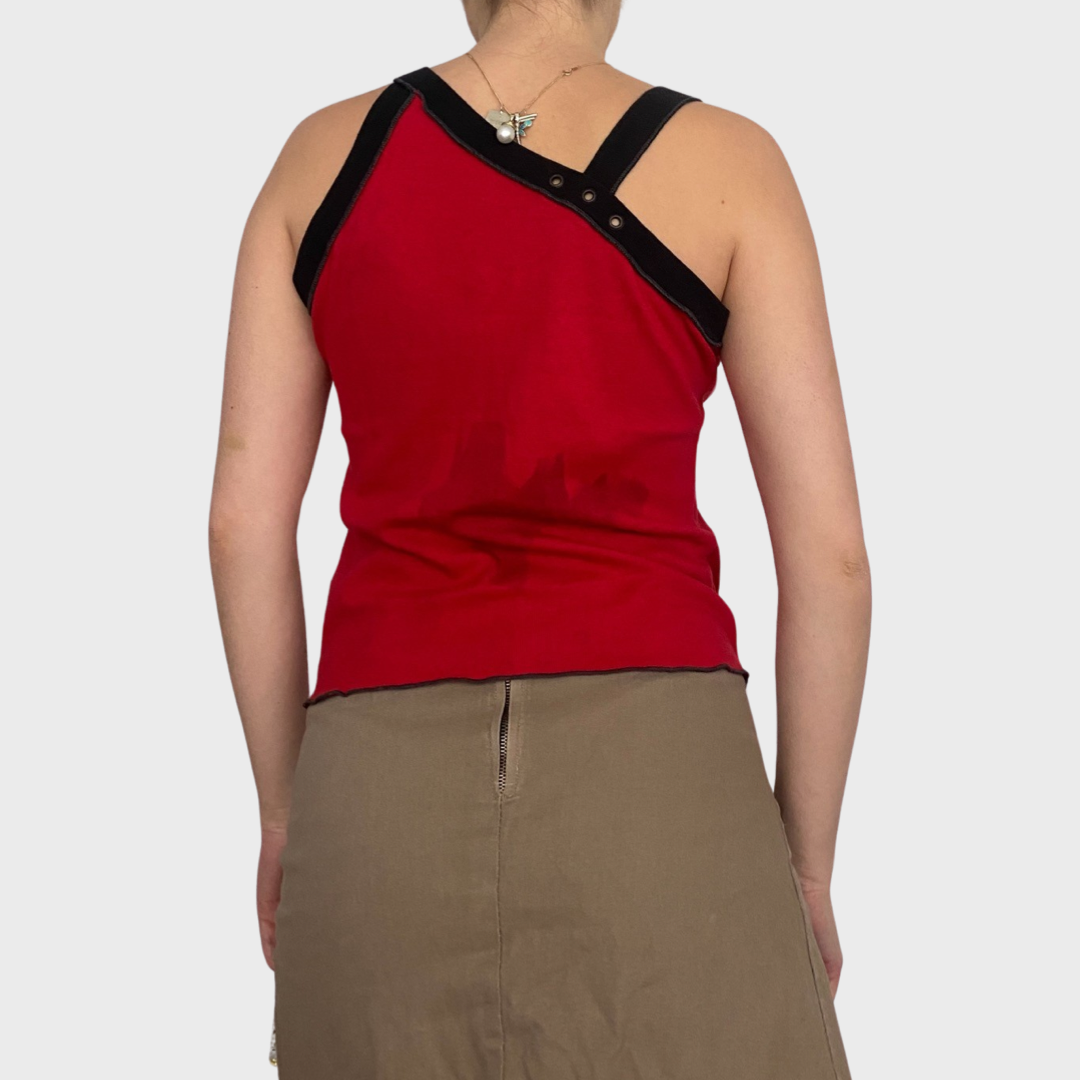 Cop Copine red top