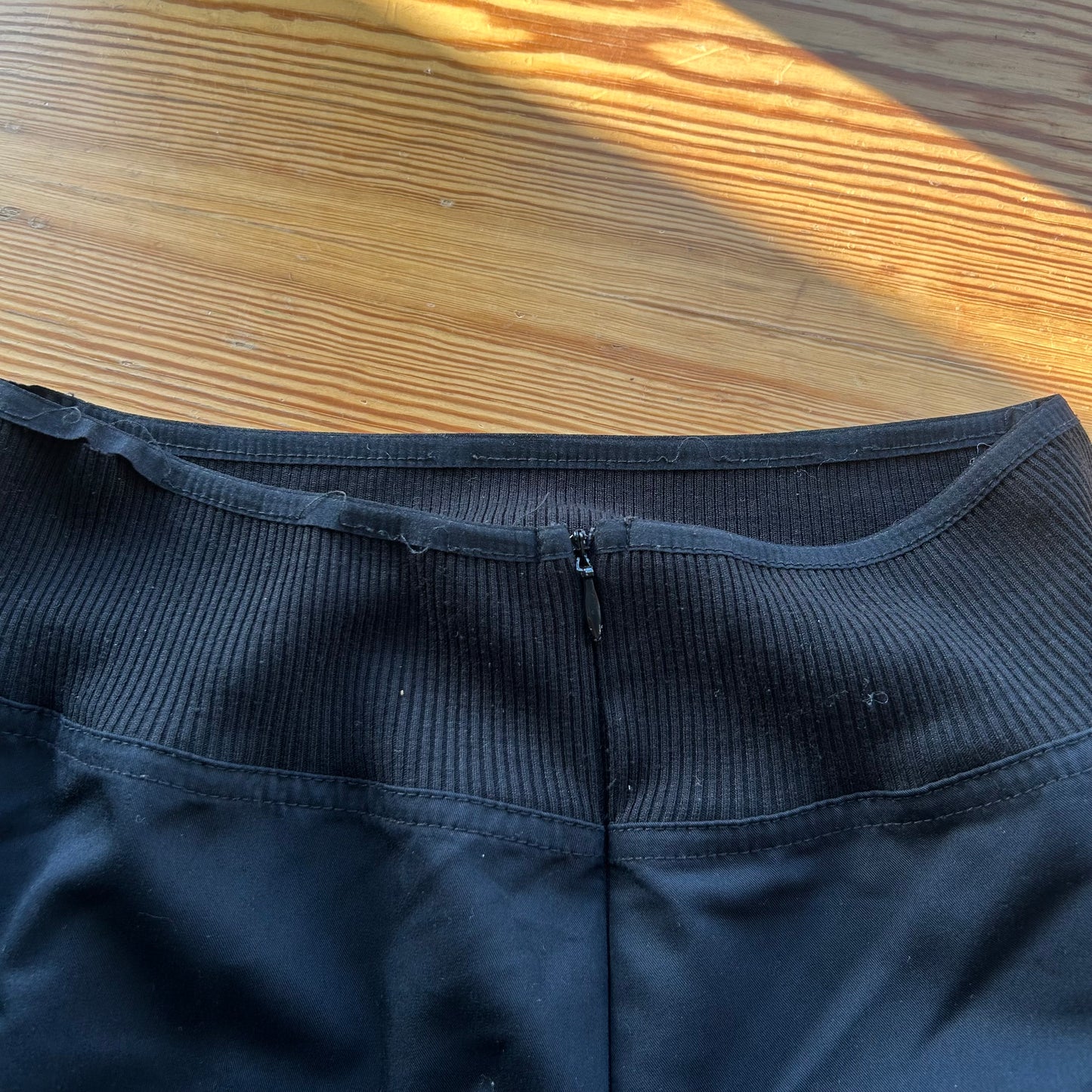 Cop Copine Black Pouch Stretch Capris - S