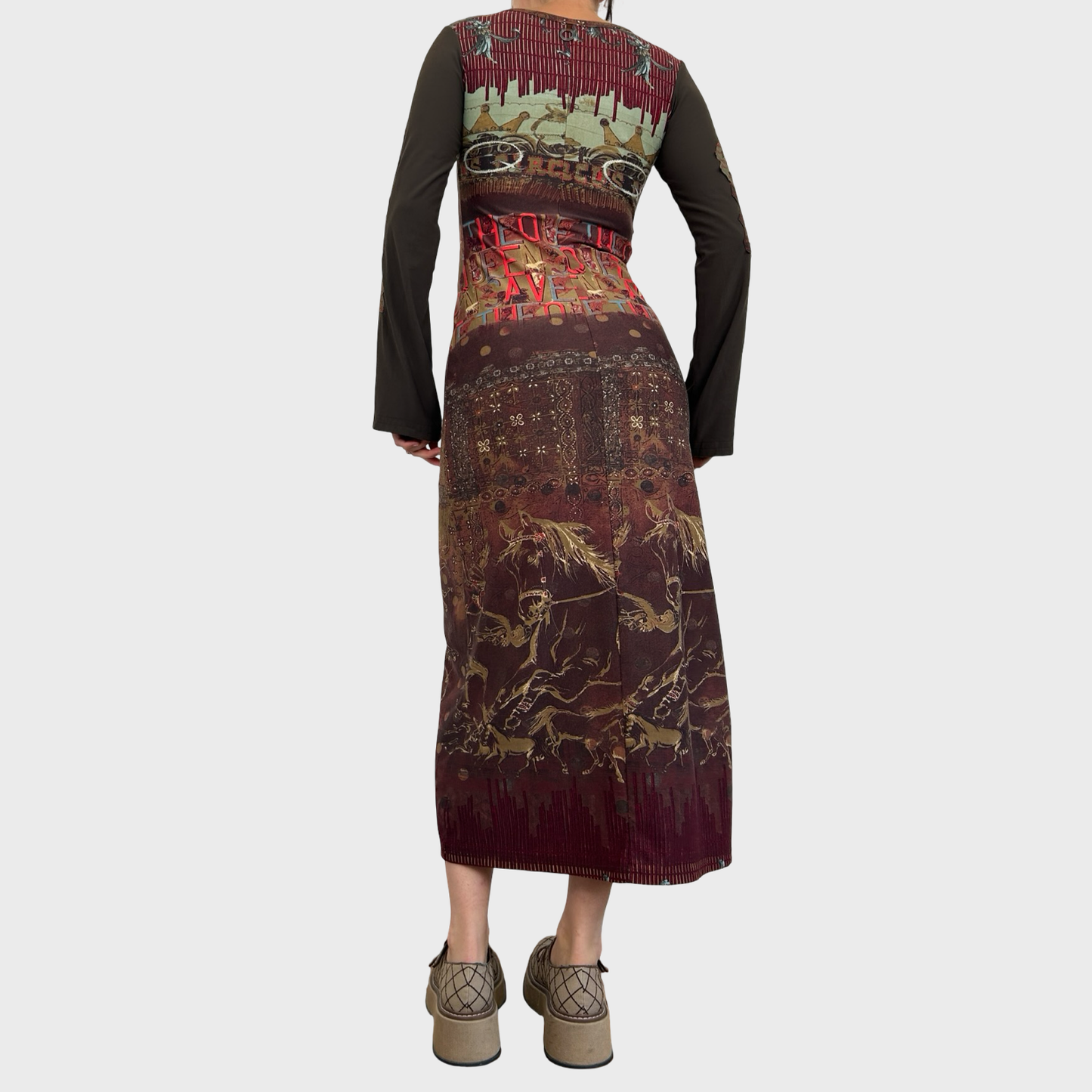 Save The Queen Graphic Print Maxi Dress - S