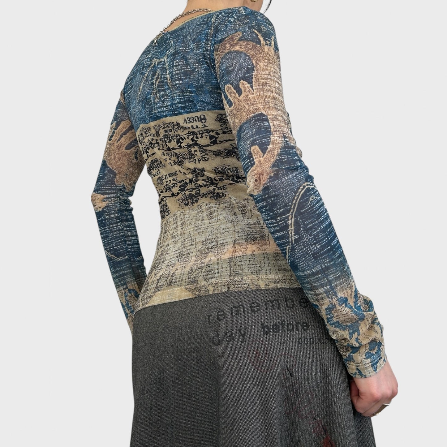 Save the Queen Blue Graphic Long Sleeve Mesh Top - S/M