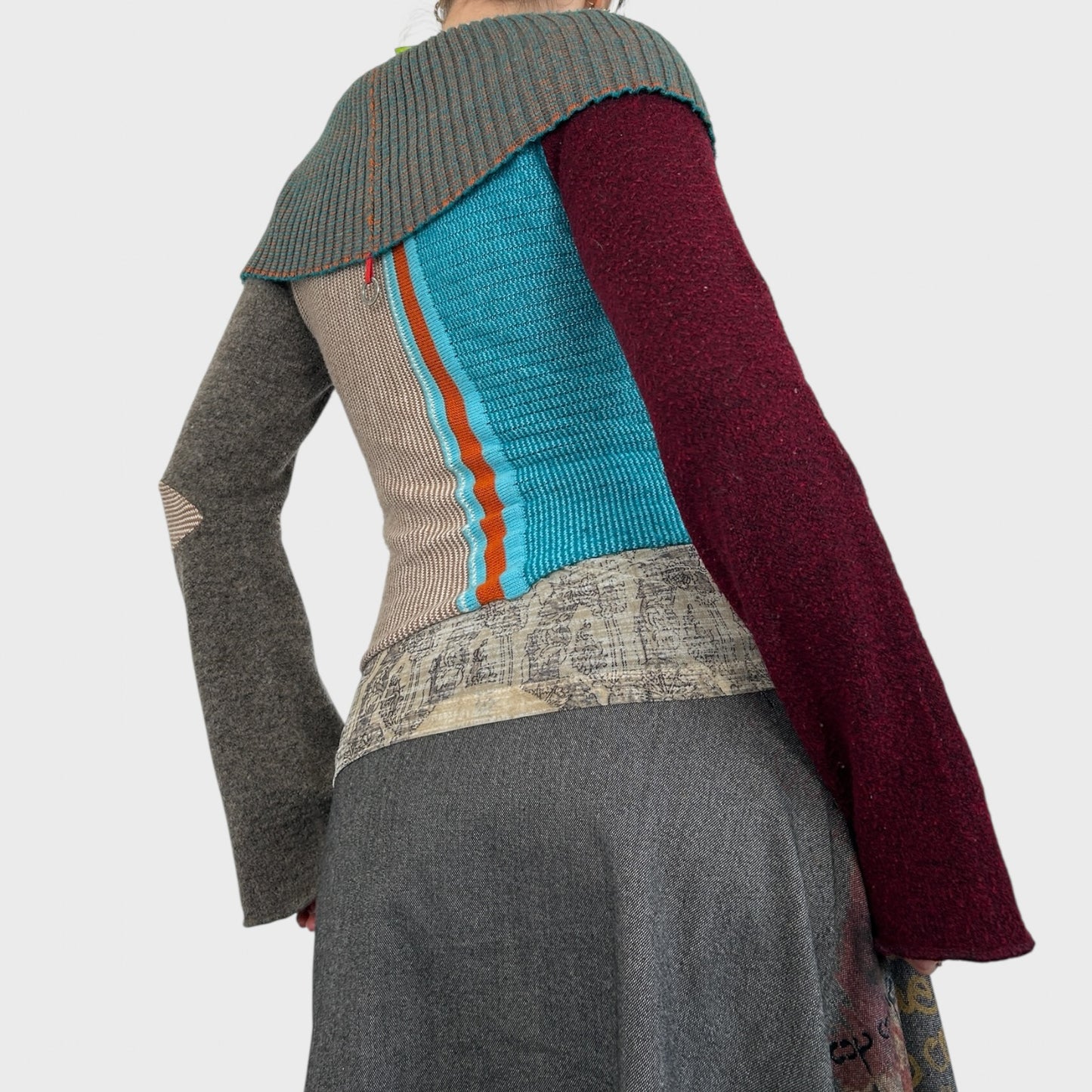 Save the Queen Off The Shoulder Graphic Print Jumper - XS/S