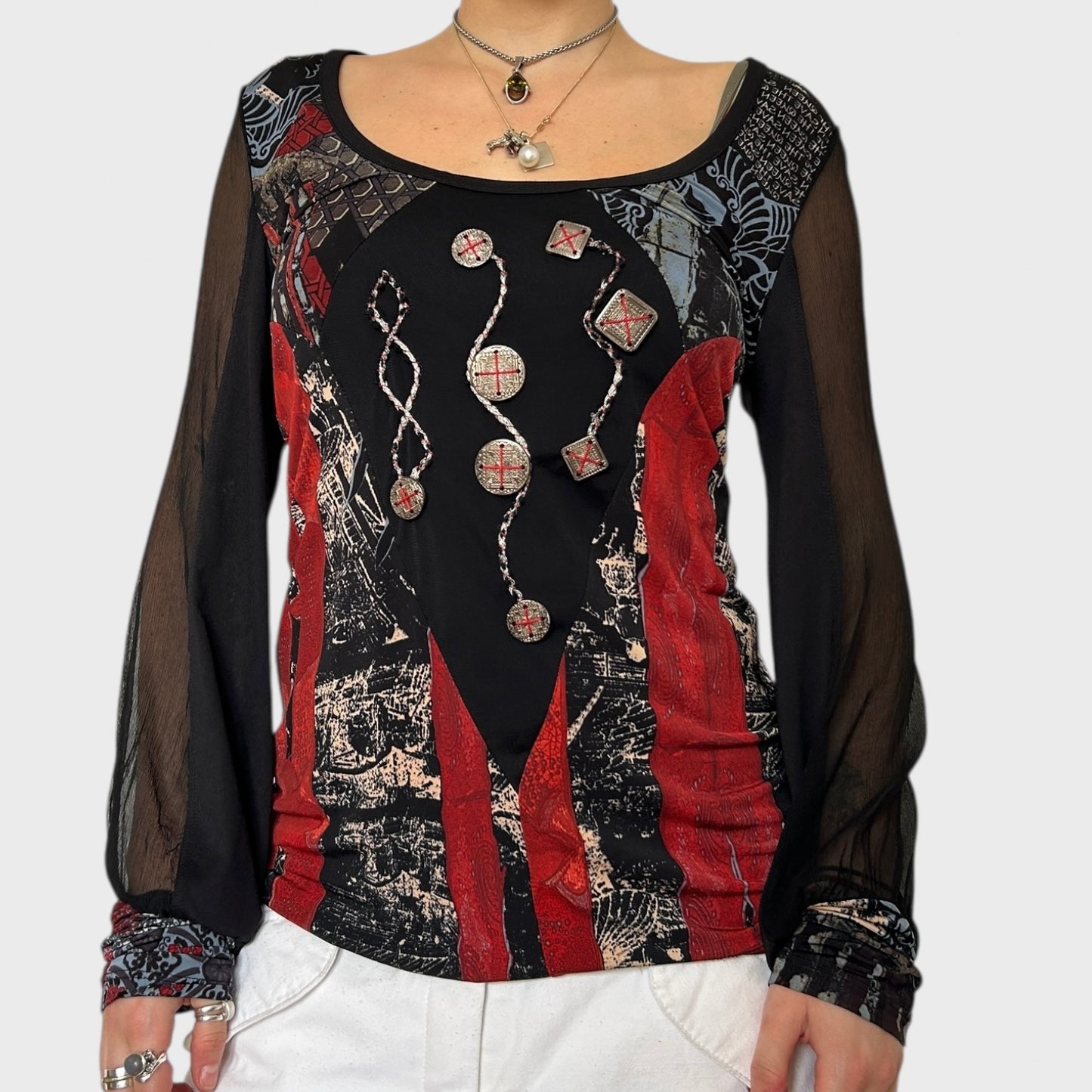 Save the Queen Graphic Top - Size S-L