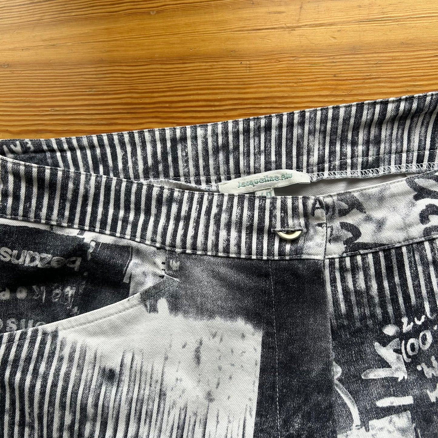 Vintage Graphic Print Wide Leg Trousers - M