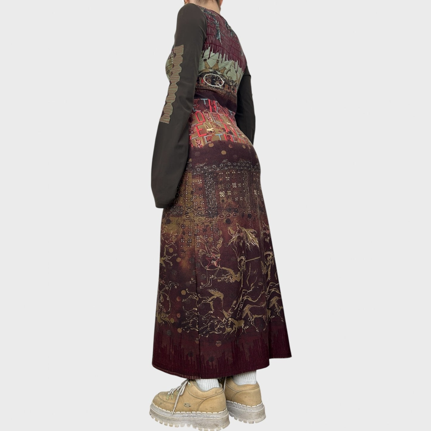 Save The Queen Graphic Print Maxi Dress - L