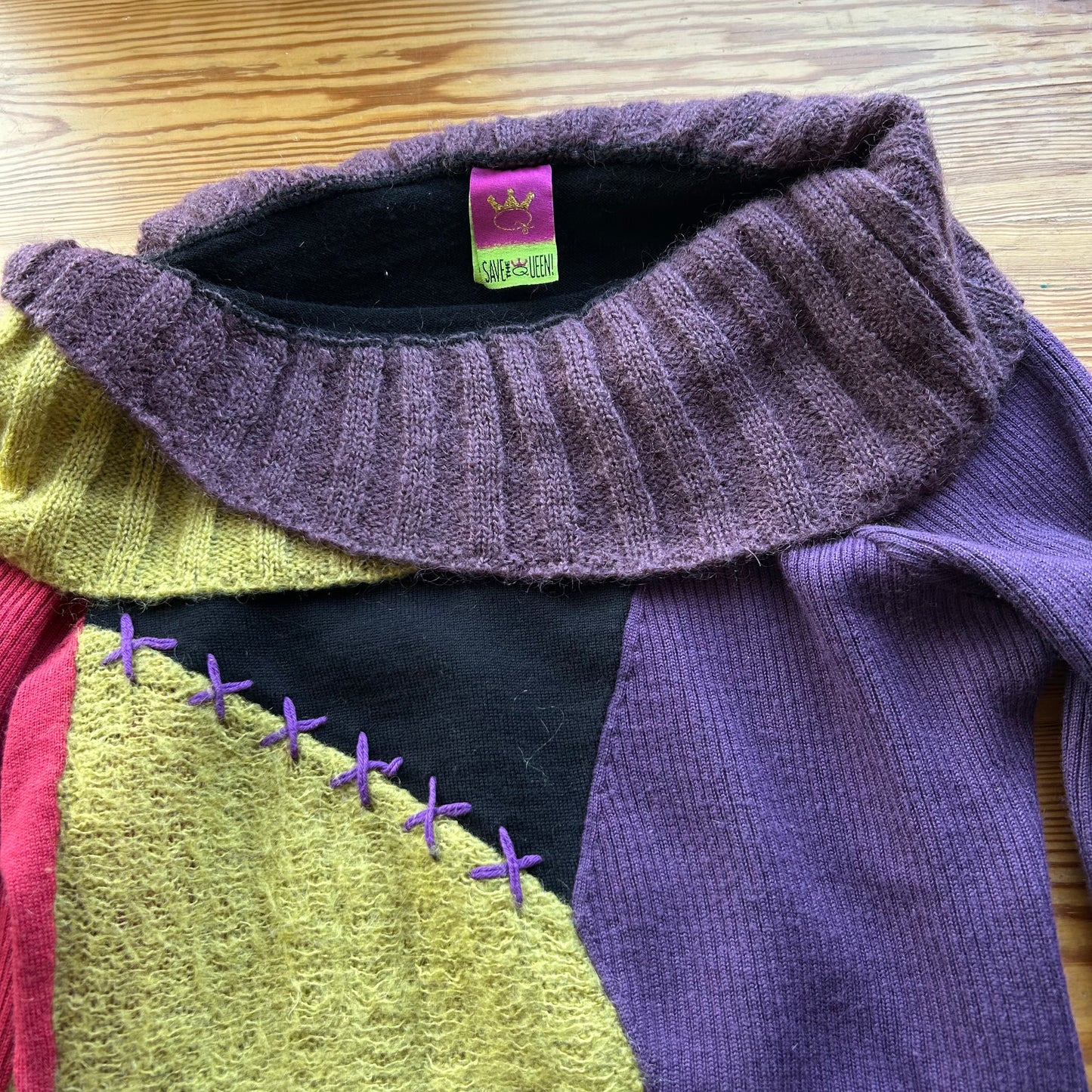 Save the Queen Block Colour Wide Neck Knit Jumper - M/L