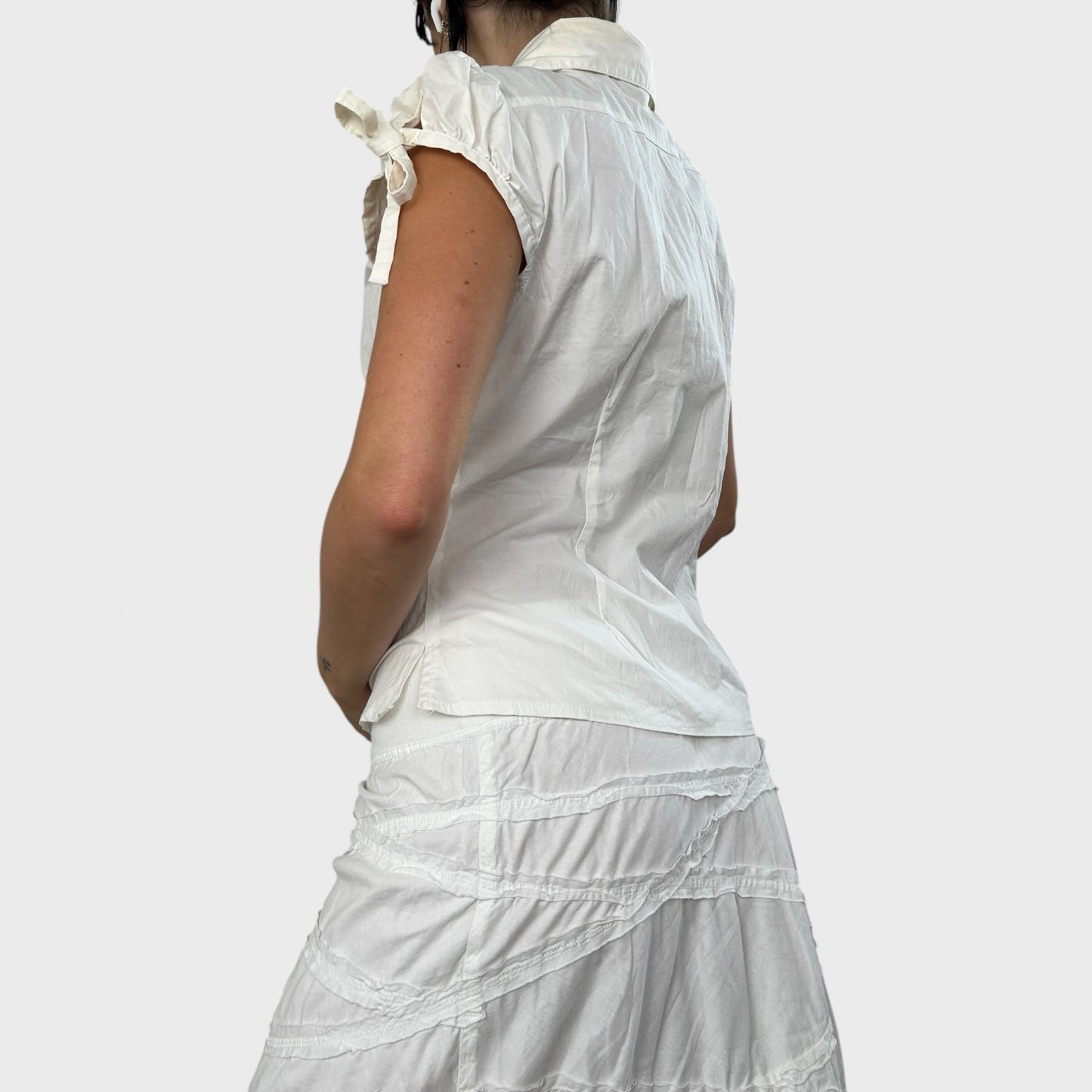White Short Sleeve Blouse with Tie Sides - M/L