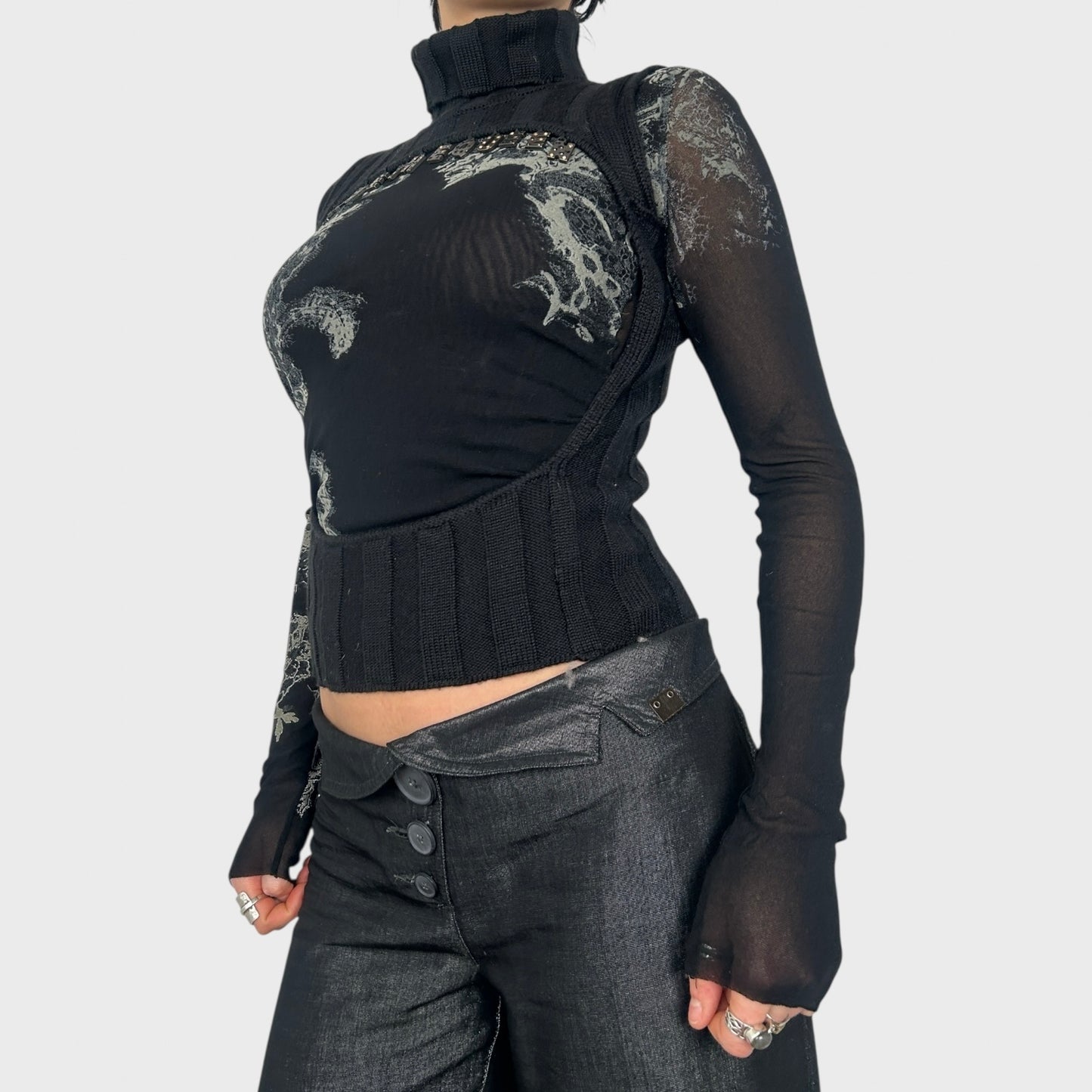 Save The Queen Cut-Out Knit Jumper – S