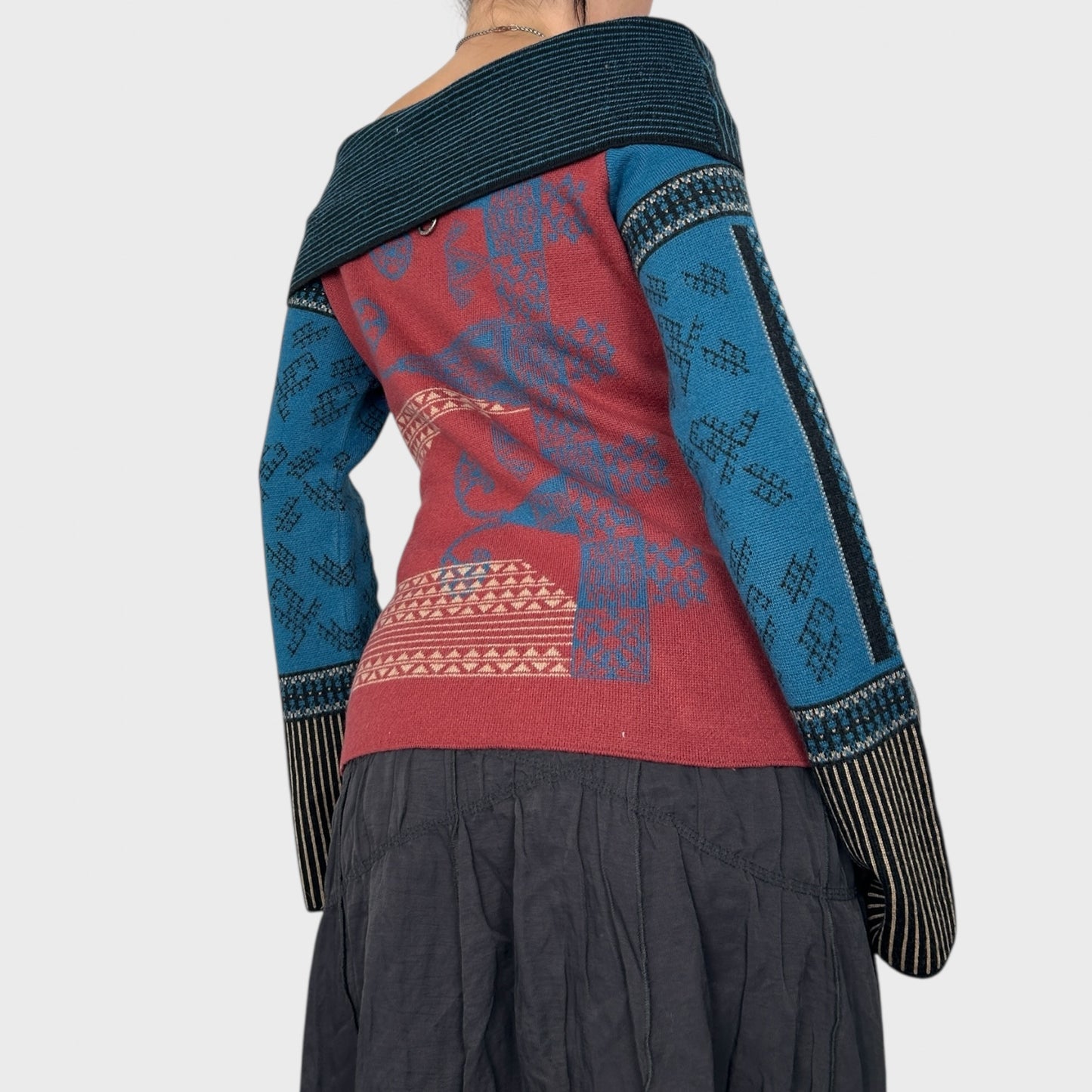 Save The Queen Wide Neck Graphic Jumper - M