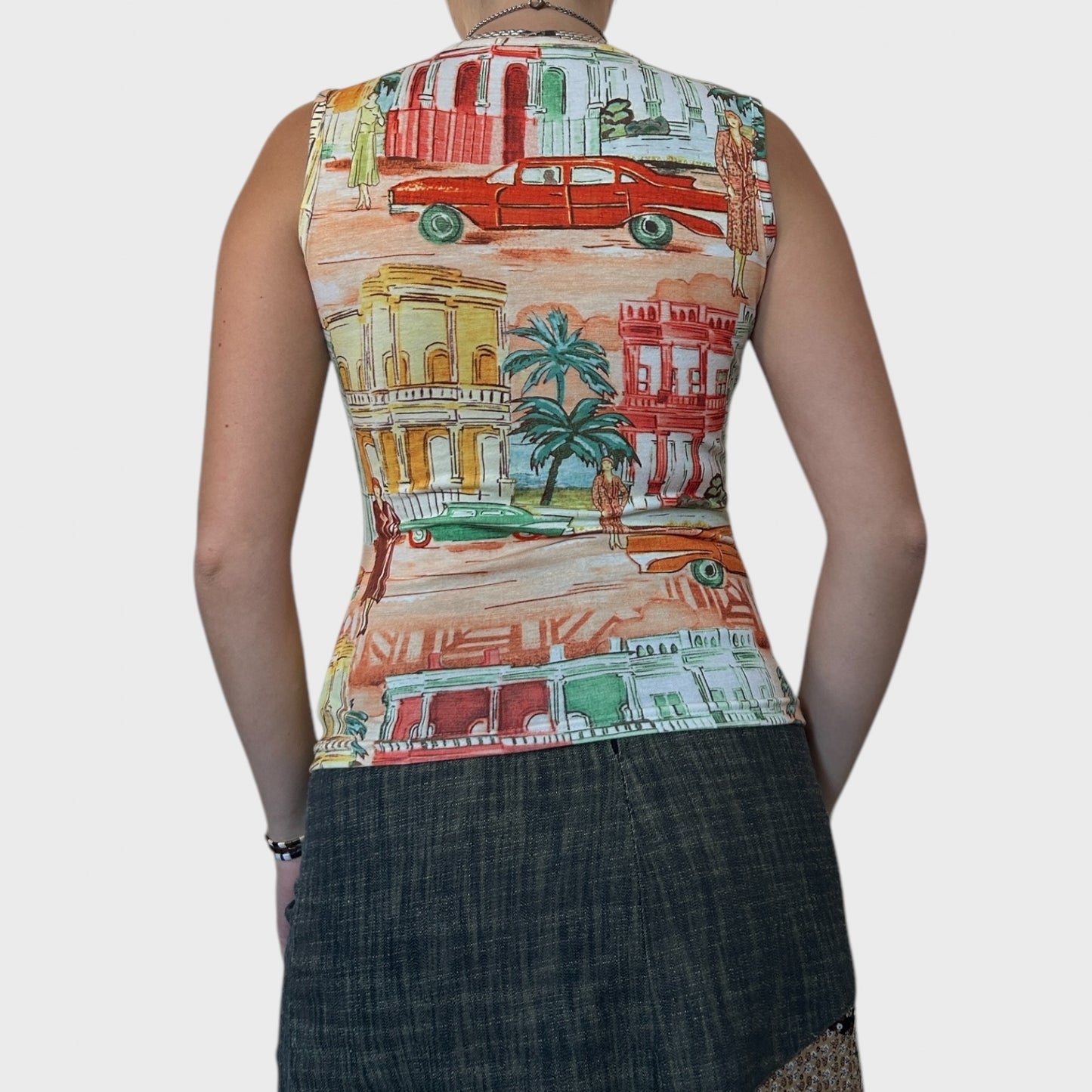 Graphic car print tank