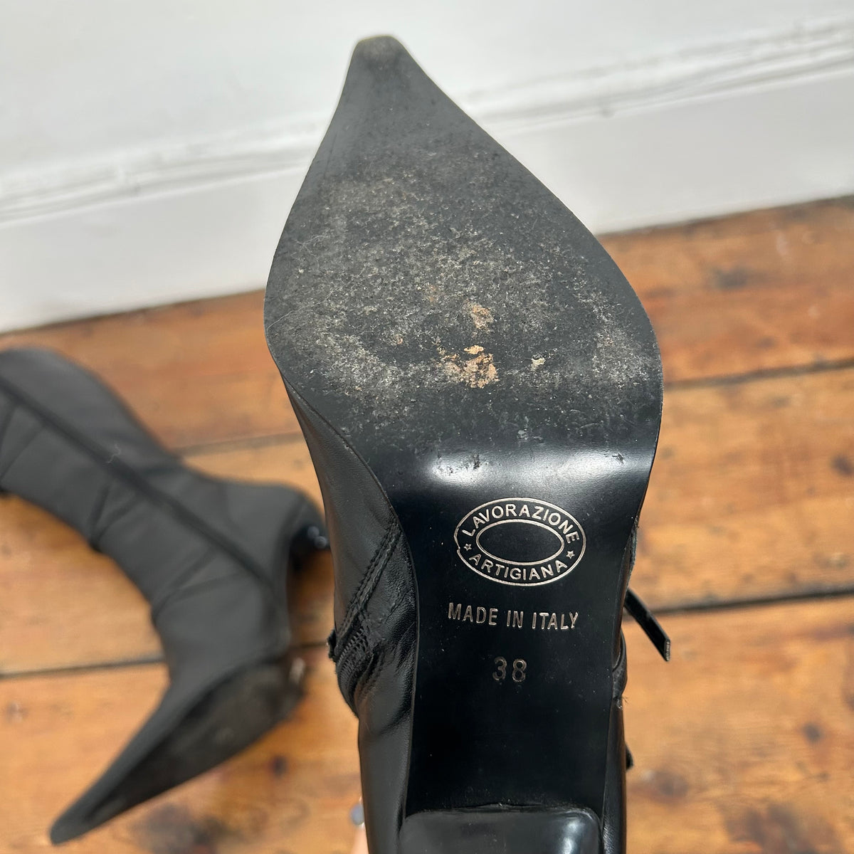 Vintage Black Leather Buckle Strap Pointed Heeled Boots - EUR 38